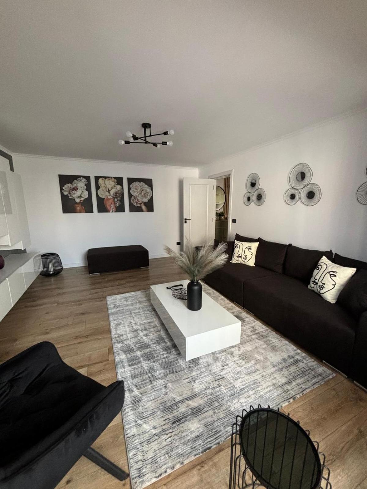 Rorada Apartament Fagaras Bagian luar foto